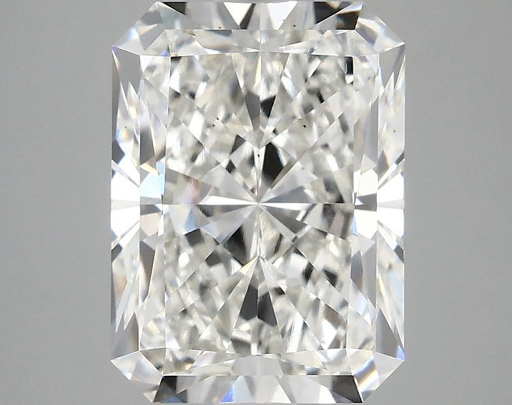 3.86 Carat Radiant Shaped Excellent Cut VS2 IGI Certified Lab Grown Diamond