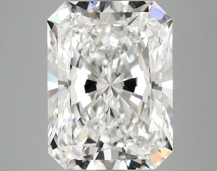 4.09 Carat Radiant Shaped Excellent Cut VVS2 IGI Certified Lab Grown Diamond