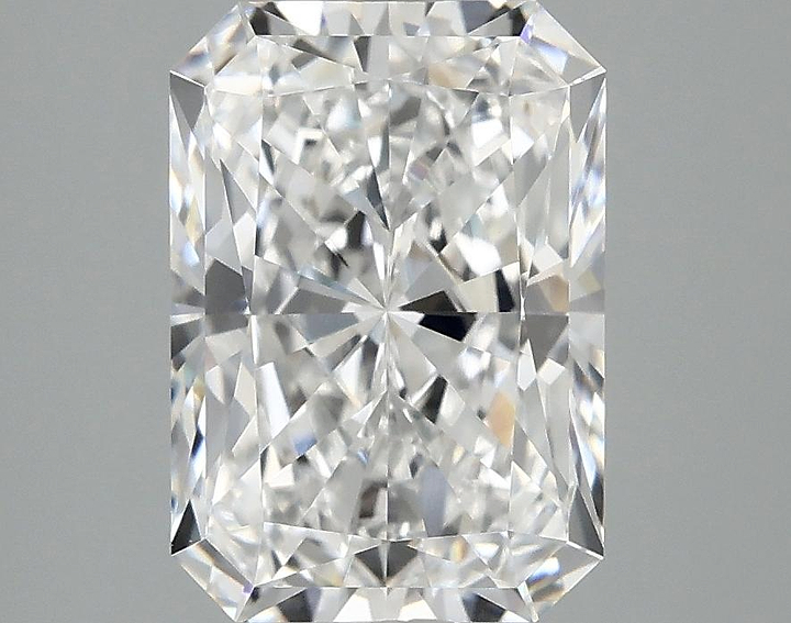 2.92 Carat Radiant Shaped Ideal Cut VVS2 IGI Certified Lab Grown Diamond
