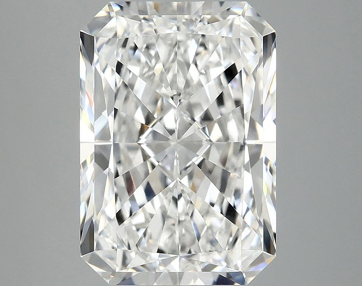 4.96 Carat Radiant Shaped Ideal Cut VVS2 IGI Certified Lab Grown Diamond
