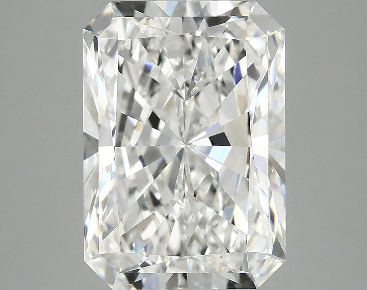 4.02 Carat Radiant Shaped Ideal Cut VVS2 IGI Certified Lab Grown Diamond