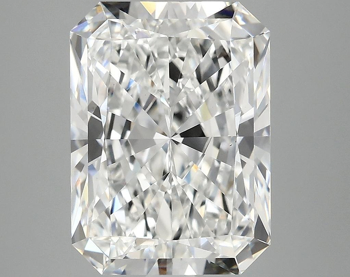 4.99 Carat Radiant Shaped Excellent Cut VVS2 IGI Certified Lab Grown Diamond