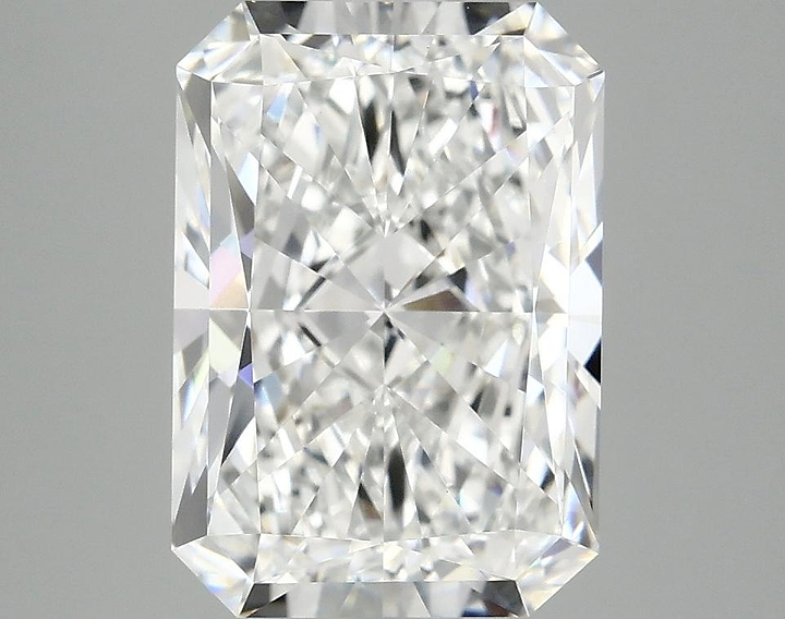 3.92 Carat Radiant Shaped Ideal Cut VVS2 IGI Certified Lab Grown Diamond