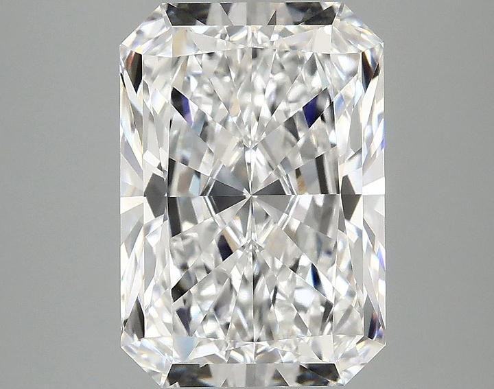 4.06 Carat Radiant Shaped Ideal Cut VVS2 IGI Certified Lab Grown Diamond