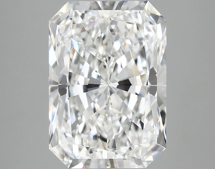 3.94 Carat Radiant Shaped Ideal Cut VVS2 IGI Certified Lab Grown Diamond