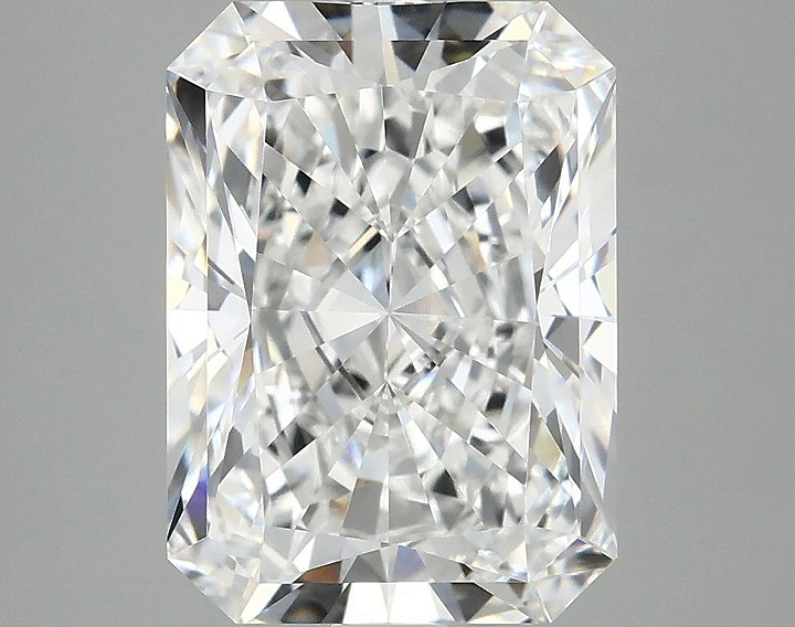 3.89 Carat Radiant Shaped Excellent Cut VVS2 IGI Certified Lab Grown Diamond