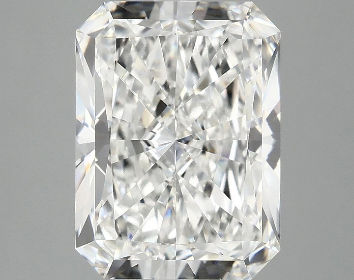 4.17 Carat Radiant Shaped Excellent Cut VVS2 IGI Certified Lab Grown Diamond