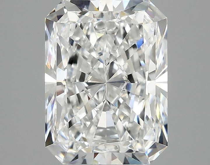 2.95 Carat Radiant Shaped Excellent Cut VVS2 IGI Certified Lab Grown Diamond