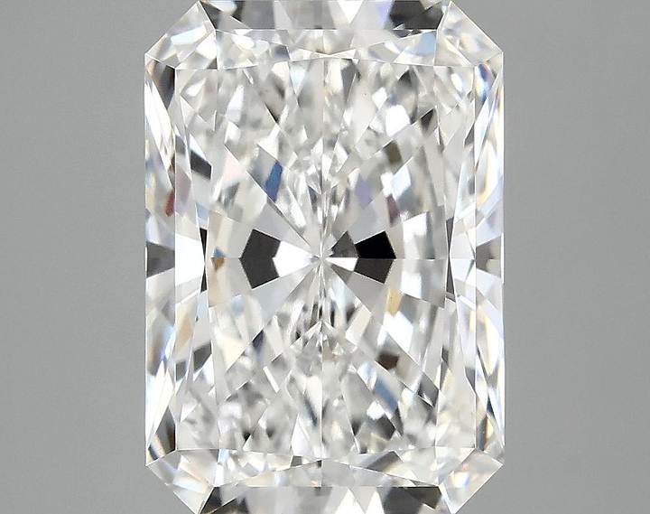 4.3 Carat Radiant Shaped Ideal Cut VVS2 IGI Certified Lab Grown Diamond