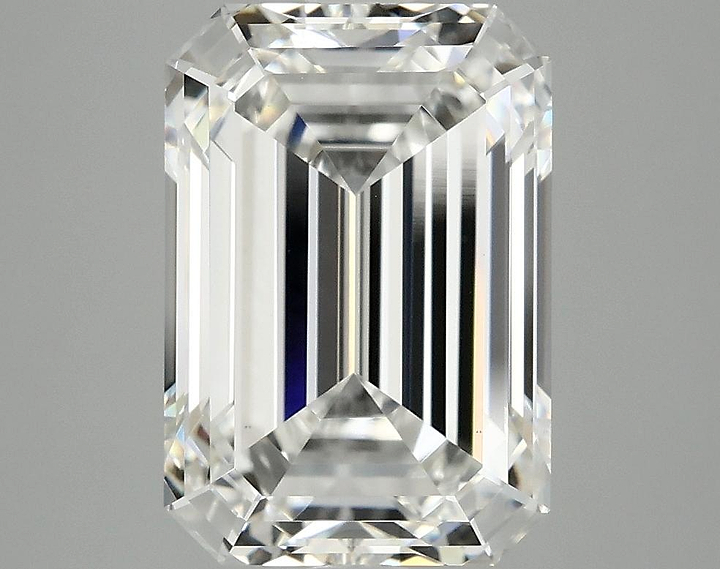 4.78 Carat Emerald Shaped Ideal Cut VS1 IGI Certified Lab Grown Diamond