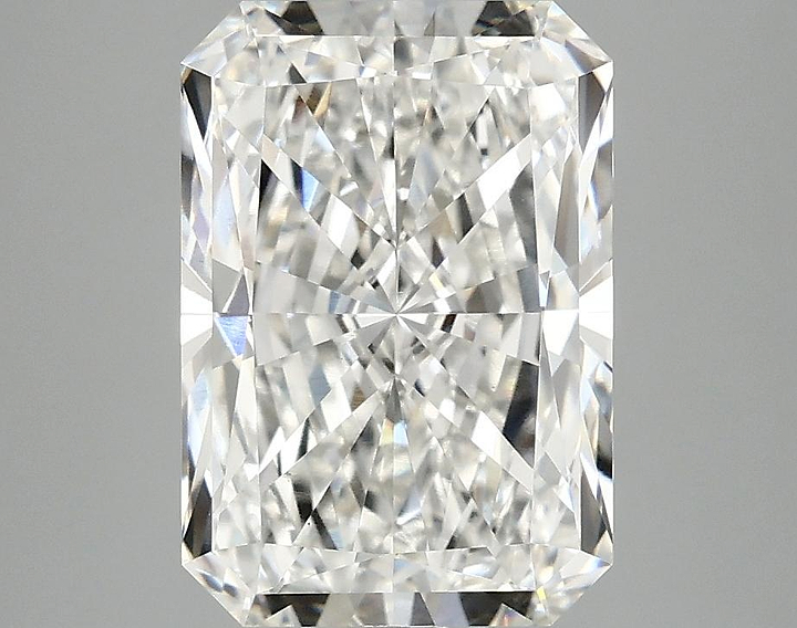 3.46 Carat Radiant Shaped Ideal Cut VS1 IGI Certified Lab Grown Diamond