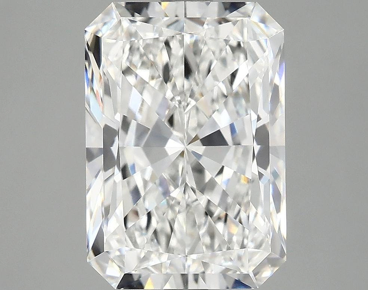 4.04 Carat Radiant Shaped Ideal Cut VVS2 IGI Certified Lab Grown Diamond