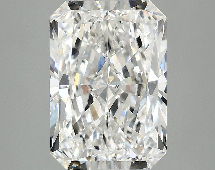 2.8 Carat Radiant Shaped Ideal Cut VS1 IGI Certified Lab Grown Diamond