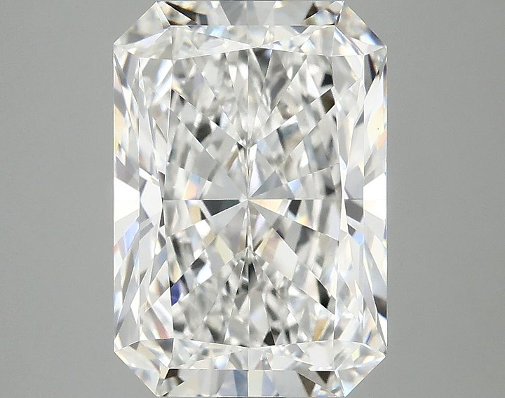 4.04 Carat Radiant Shaped Ideal Cut VVS2 IGI Certified Lab Grown Diamond
