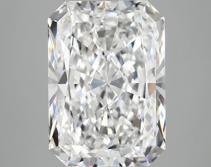4.02 Carat Radiant Shaped Ideal Cut VVS2 IGI Certified Lab Grown Diamond