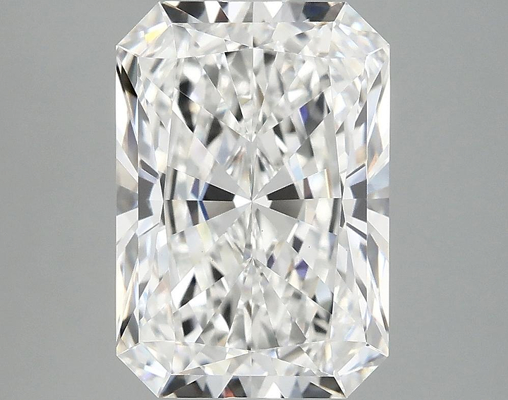 4.19 Carat Radiant Shaped Ideal Cut VVS2 IGI Certified Lab Grown Diamond