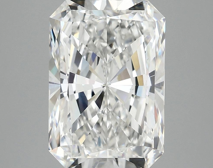 3.97 Carat Radiant Shaped Ideal Cut VS2 IGI Certified Lab Grown Diamond