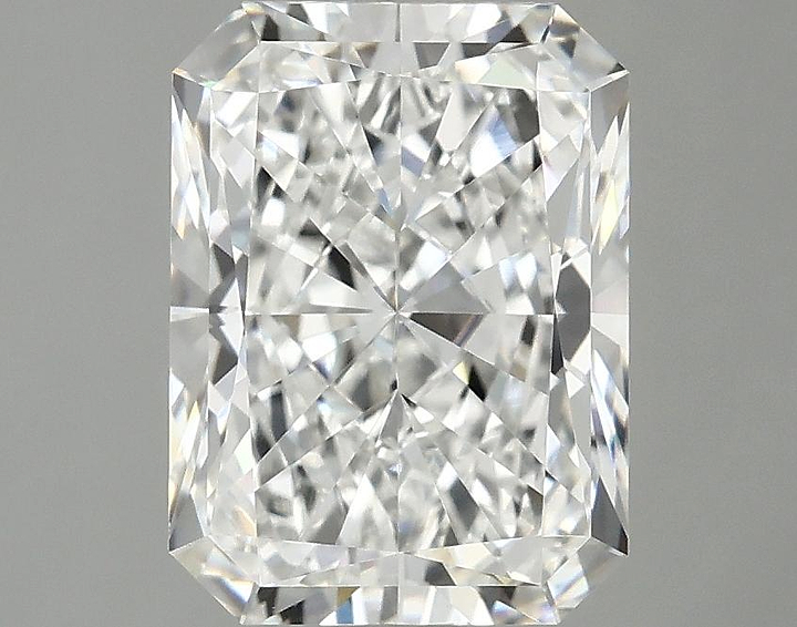 3.02 Carat Radiant Shaped Excellent Cut VVS2 IGI Certified Lab Grown Diamond
