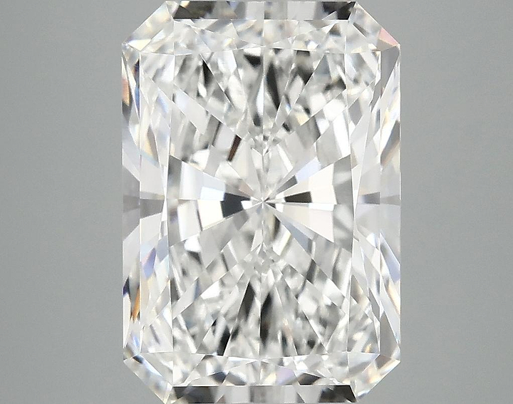 4.61 Carat Radiant Shaped Ideal Cut VVS2 IGI Certified Lab Grown Diamond
