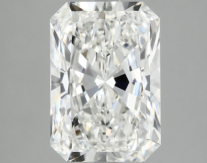3.74 Carat Radiant Shaped Ideal Cut VVS2 IGI Certified Lab Grown Diamond