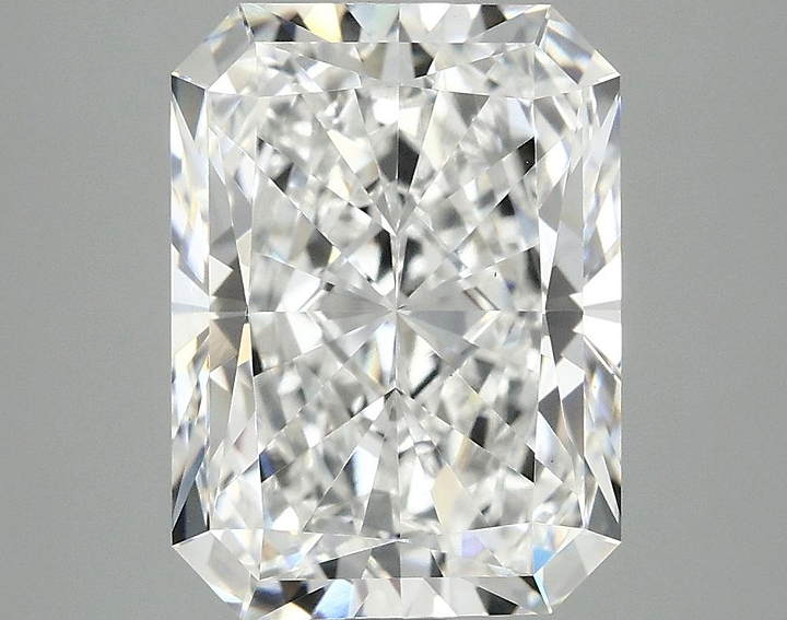 4.01 Carat Radiant Shaped Excellent Cut VS1 IGI Certified Lab Grown Diamond