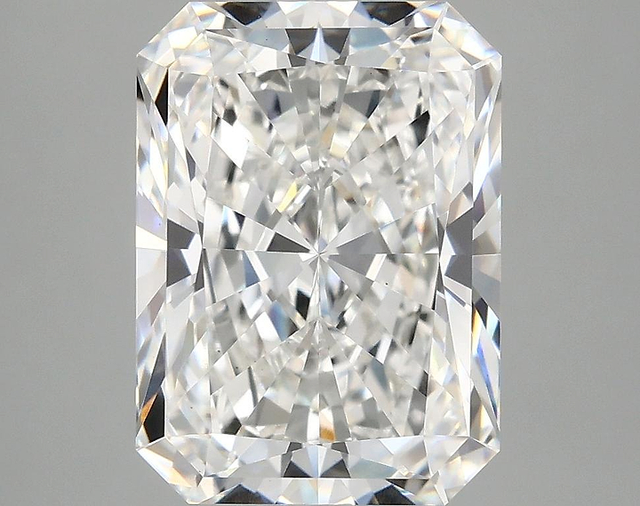 4.51 Carat Radiant Shaped Excellent Cut VS1 IGI Certified Lab Grown Diamond