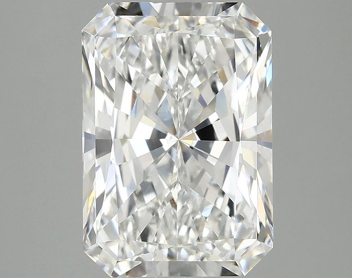 4.04 Carat Radiant Shaped Ideal Cut VVS2 IGI Certified Lab Grown Diamond