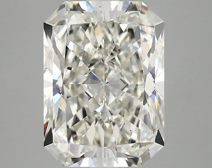 3.79 Carat Radiant Shaped Excellent Cut VS2 IGI Certified Lab Grown Diamond