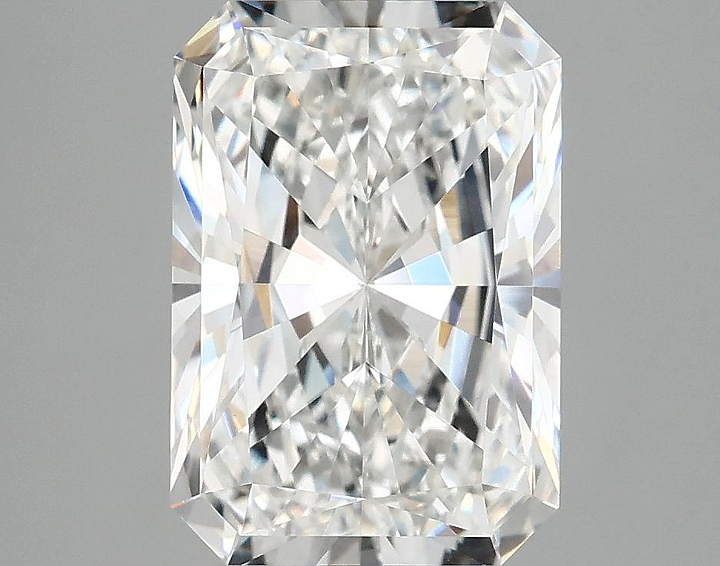 4.02 Carat Radiant Shaped Ideal Cut VVS2 IGI Certified Lab Grown Diamond