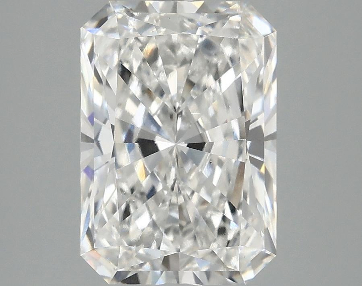 3.01 Carat Radiant Shaped Ideal Cut VS2 IGI Certified Lab Grown Diamond