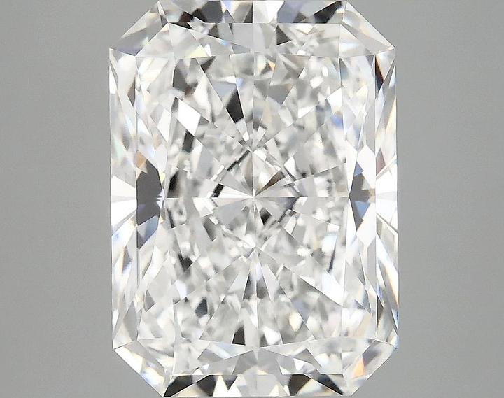 4.78 Carat Radiant Shaped Excellent Cut VVS2 IGI Certified Lab Grown Diamond