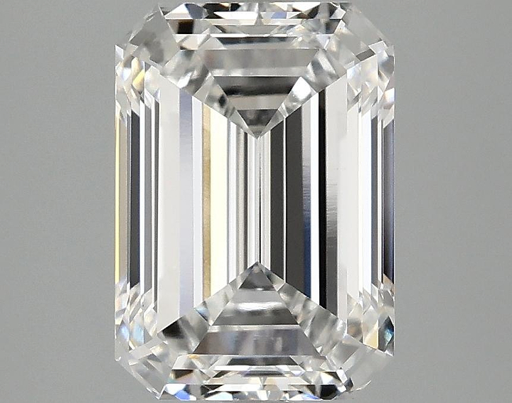 2.8 Carat Emerald Shaped Ideal Cut VS1 IGI Certified Lab Grown Diamond