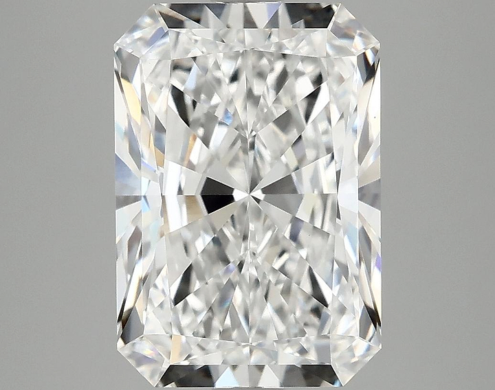 4.92 Carat Radiant Shaped Ideal Cut VS1 IGI Certified Lab Grown Diamond
