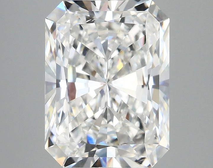 4.15 Carat Radiant Shaped Excellent Cut VS2 IGI Certified Lab Grown Diamond