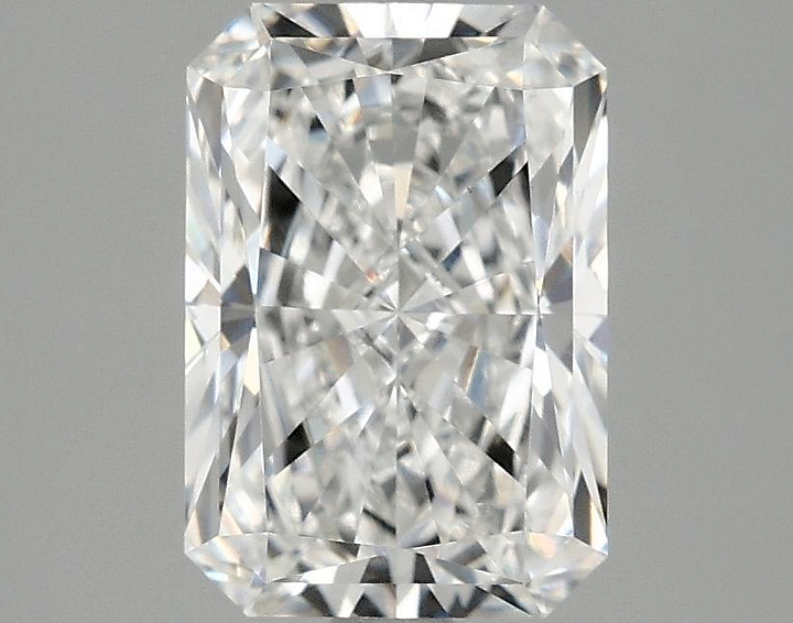 2.5 Carat Radiant Shaped Ideal Cut VS1 IGI Certified Lab Grown Diamond