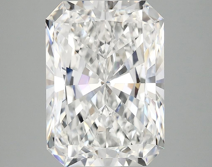 4.95 Carat Radiant Shaped Ideal Cut VS1 IGI Certified Lab Grown Diamond
