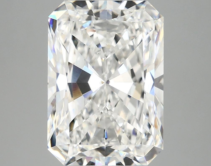 4.97 Carat Radiant Shaped Ideal Cut VS1 IGI Certified Lab Grown Diamond
