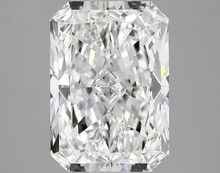 3.07 Carat Radiant Shaped Ideal Cut VVS2 IGI Certified Lab Grown Diamond