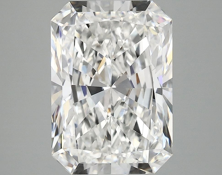 4.09 Carat Radiant Shaped Ideal Cut VVS2 IGI Certified Lab Grown Diamond