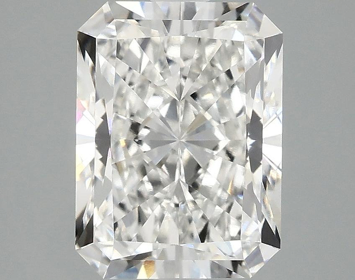 3.08 Carat Radiant Shaped Excellent Cut VVS2 IGI Certified Lab Grown Diamond