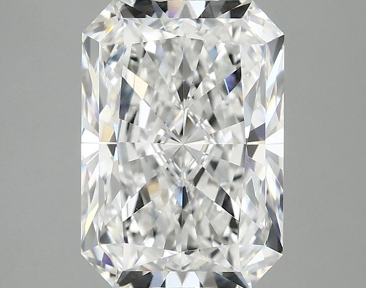 3.05 Carat Radiant Shaped Ideal Cut VS1 IGI Certified Lab Grown Diamond