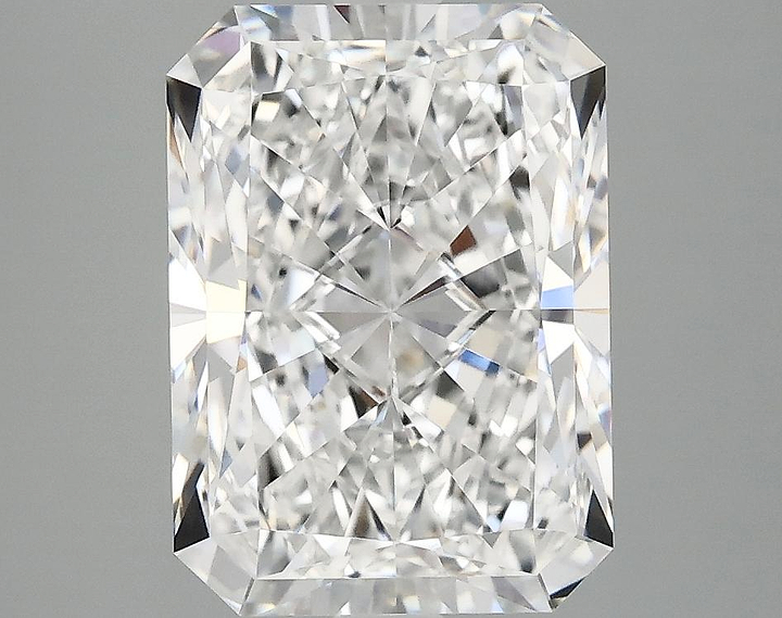 4.01 Carat Radiant Shaped Excellent Cut VVS2 IGI Certified Lab Grown Diamond