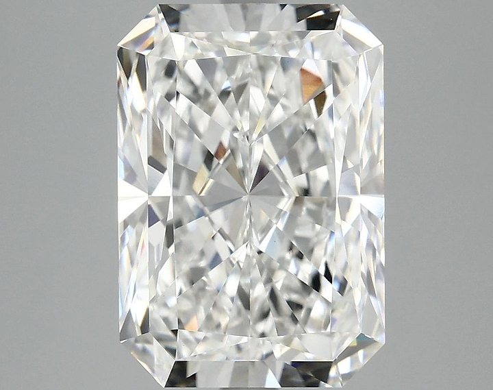 4.6 Carat Radiant Shaped Ideal Cut VS1 IGI Certified Lab Grown Diamond