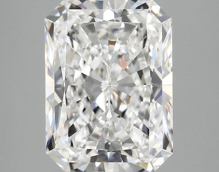 3.49 Carat Radiant Shaped Excellent Cut VVS2 IGI Certified Lab Grown Diamond