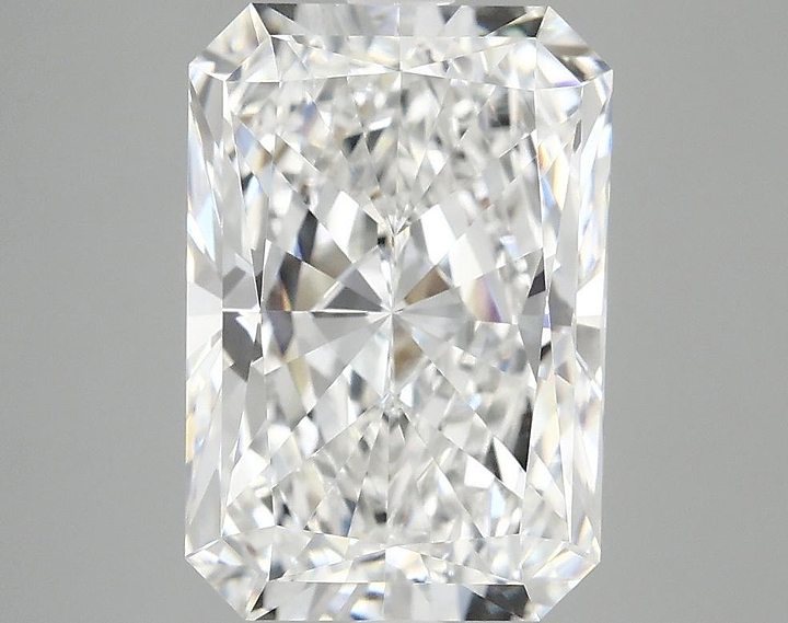 3.99 Carat Radiant Shaped Ideal Cut VVS2 IGI Certified Lab Grown Diamond