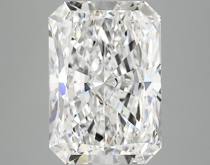 4.19 Carat Radiant Shaped Ideal Cut VVS2 IGI Certified Lab Grown Diamond