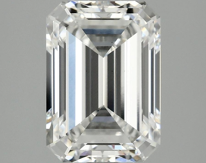 2.5 Carat Emerald Shaped Ideal Cut VS2 IGI Certified Lab Grown Diamond