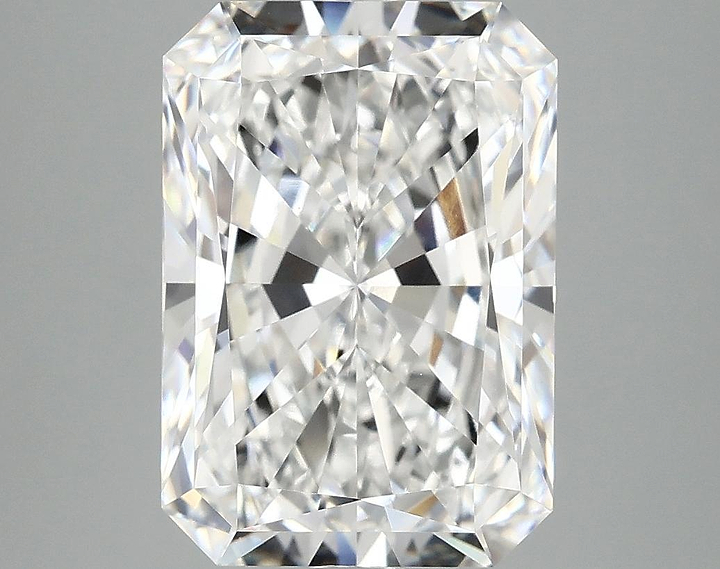 4.99 Carat Radiant Shaped Ideal Cut VVS2 IGI Certified Lab Grown Diamond