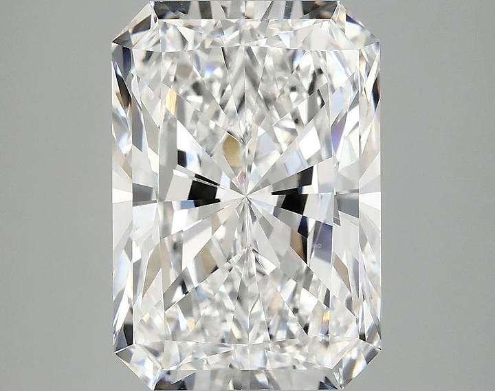 5.03 Carat Radiant Shaped Ideal Cut VVS2 IGI Certified Lab Grown Diamond