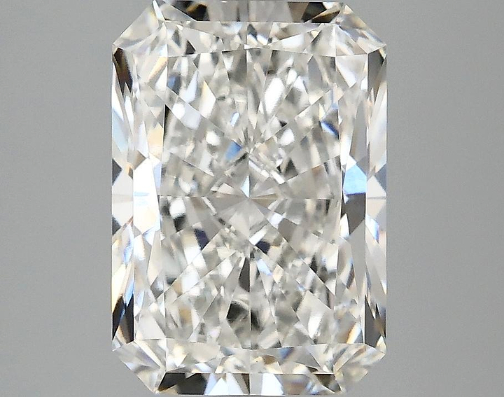 3.11 Carat Radiant Shaped Ideal Cut VVS2 IGI Certified Lab Grown Diamond